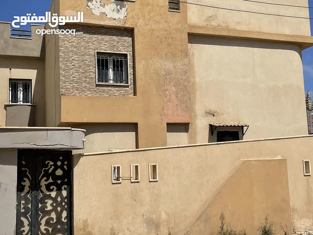 335 m2 3 Bedrooms Villa for Sale in Tripoli Al-Jabs