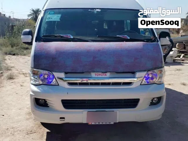 2014 تويوتا هايس LUX