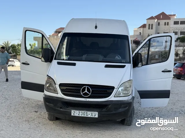 مارسيدس 518