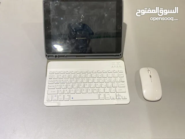 ايباد 8 للبيع مع كيبورد وماوس مجاناً  iPad 8 for sale with keyboard and mouse for free