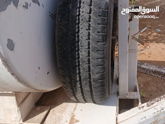 2بوطي جار ستعمل خفيف حاج نضيفه