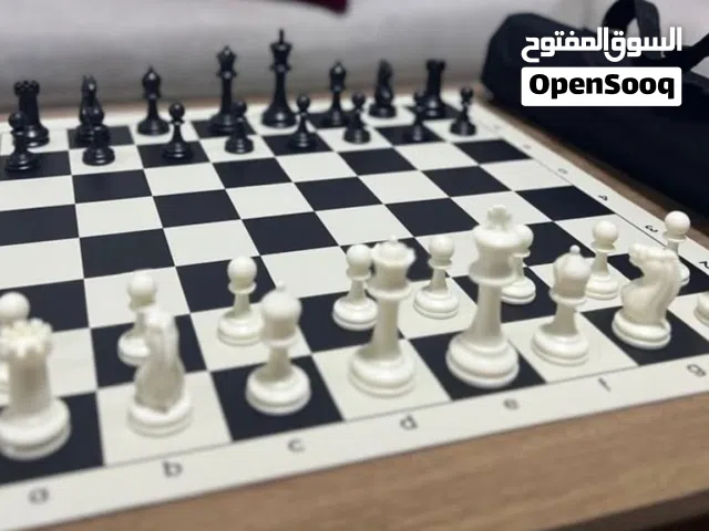 عرض لمحبين الشطرنج الفاخر شطرنج كامل قطع + رقعه + حافظه شطرنج = 5 ريال عرض مميز ومحدود