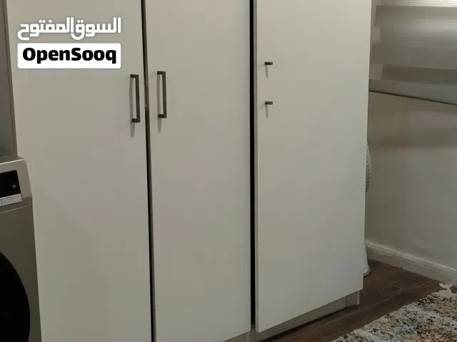 خزانة ملابس