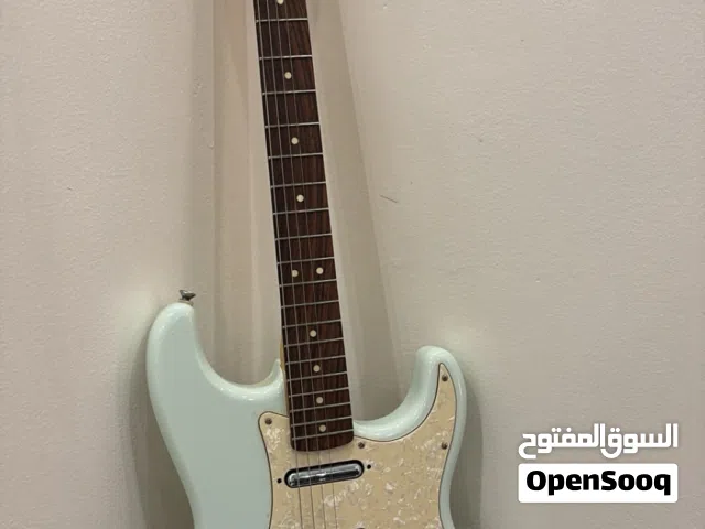 جيتار كهربائي للبيع