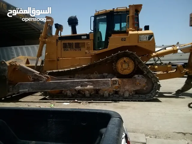 بلدوزر d8r. موديل. 2009 للبيع