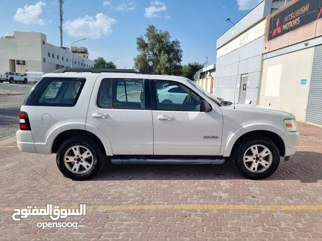 Used Ford Explorer in Mubarak Al-Kabeer