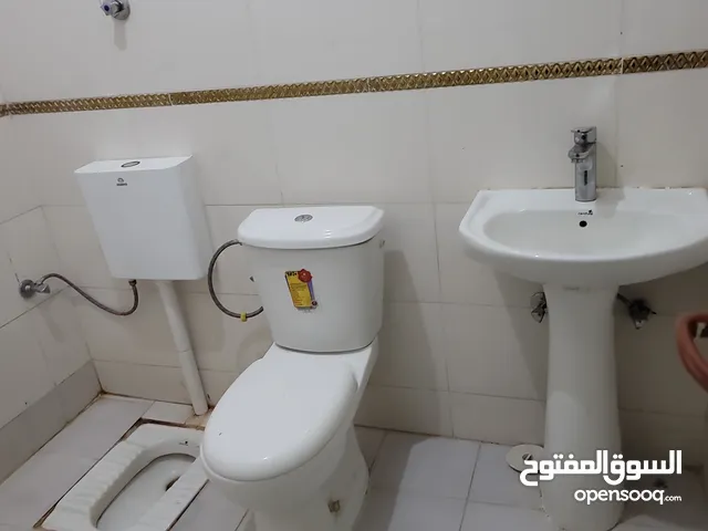 250 m2 More than 6 bedrooms Townhouse for Sale in Sana'a Hezyaz