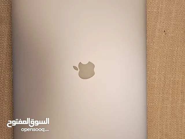MacBook Pro late 2018 15 Inch in perfect working condition. V good battery
