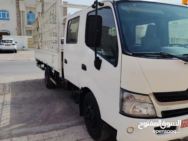 Hino 300 موديل 2016