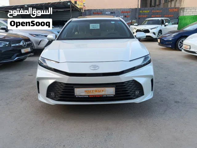 2025 Toyota Camry GLE