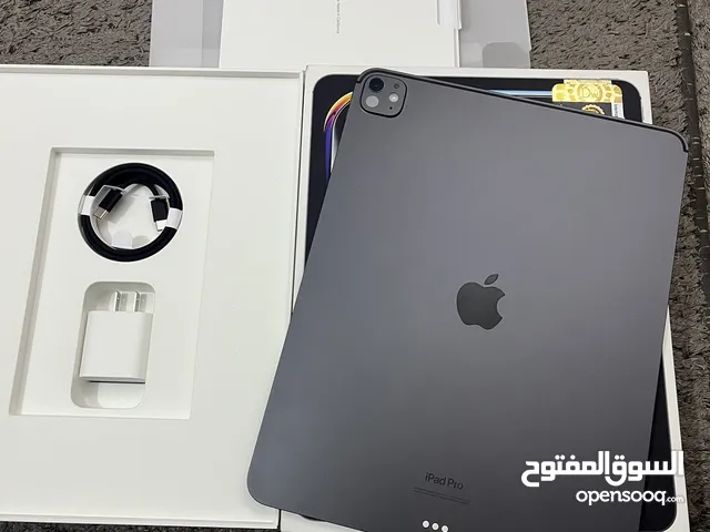 للبيع ايباد برو M4 حجم 13 ذاكره 256