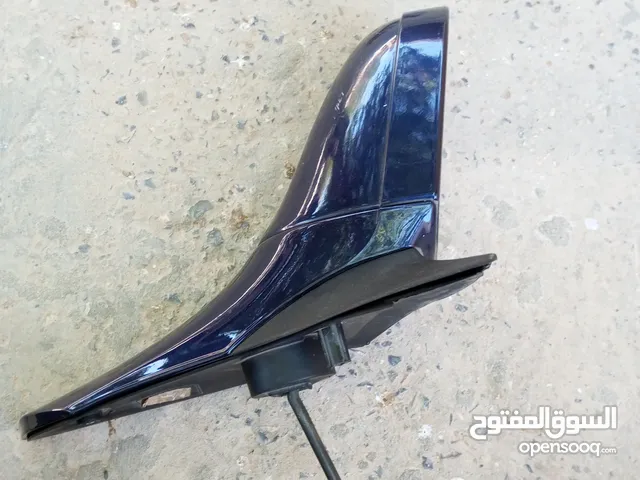 مراية اوبل كورسا موديل 99/98 للبيع