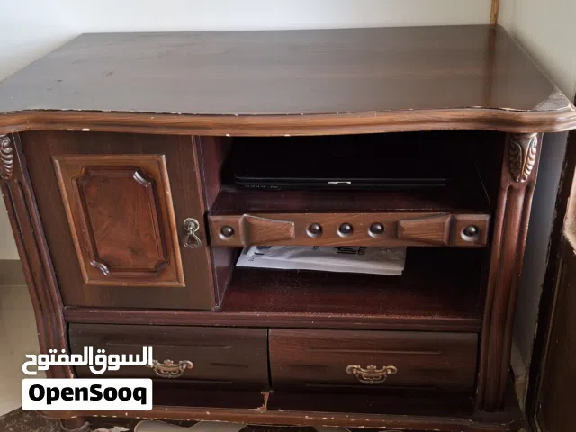 طاولة تلفاز