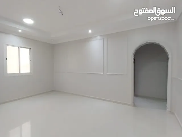 170 m2 4 Bedrooms Apartments for Rent in Al Madinah Al Khalidiyyah