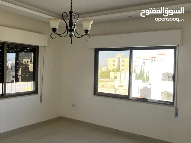 120 m2 4 Bedrooms Apartments for Rent in Amman Ayn Rbat