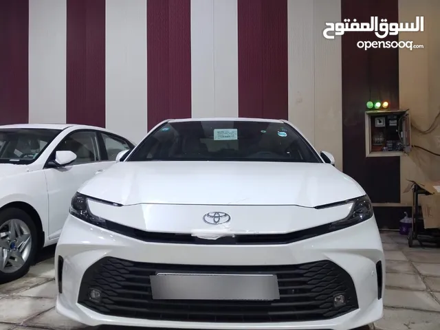 كامري موديل 2025 وكالة عبد اللطيف جميل صناعة يابانية اصلية فول مواصفات زيرو بيع او مراوس
