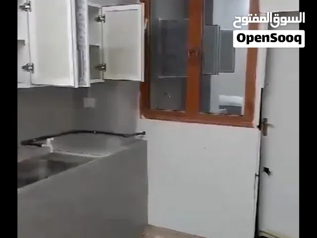 ملحق للإيجار في السيب قرب السوق والبحر ..Small family  place for Rent