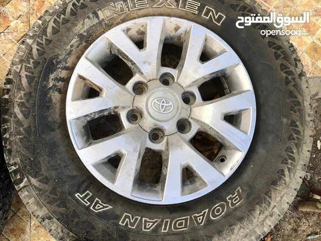 Nexen 17 Tyre & Rim in Muscat
