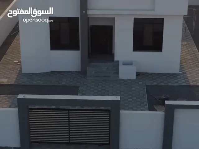 278 m2 5 Bedrooms Villa for Sale in Al Batinah Barka