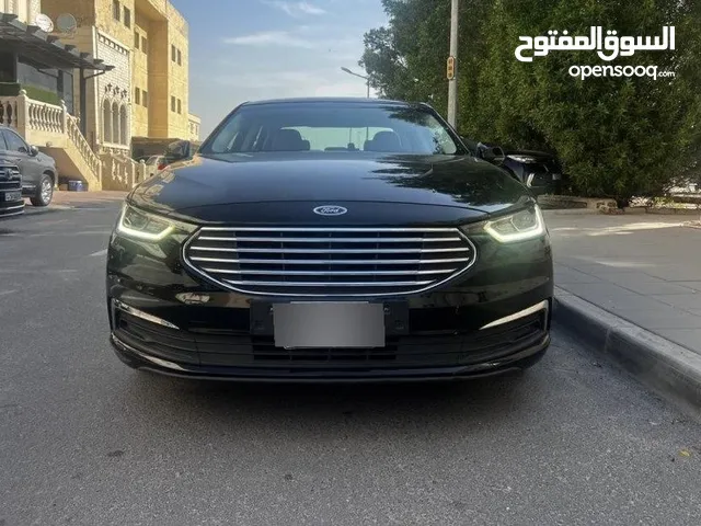 Used Ford Taurus in Farwaniya