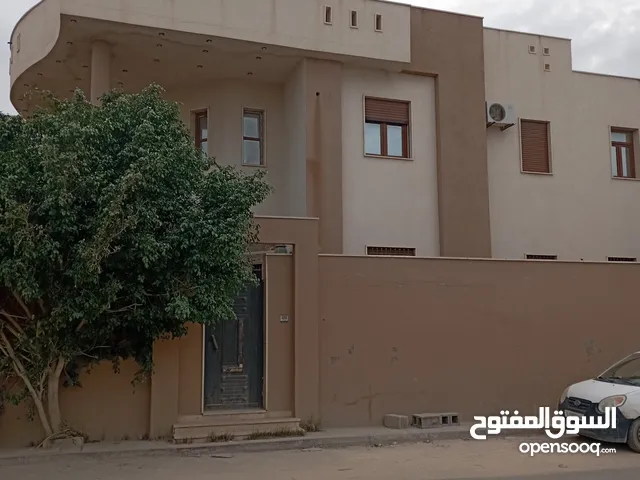 370 m2 More than 6 bedrooms Villa for Rent in Tripoli Al-Sabaa