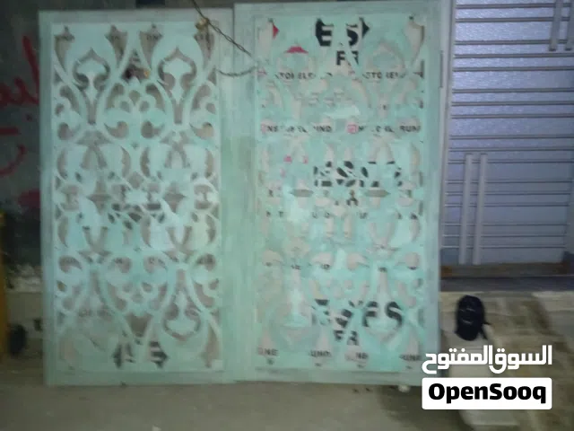 باب للبيع جديد