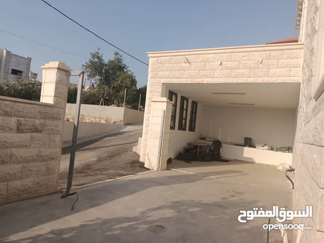 مخزن للإيجار في كفرصور – مساحة 160 متر مربع