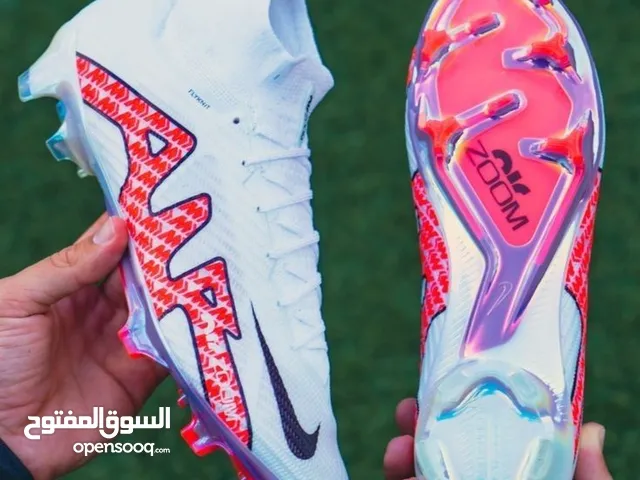 41 Sport Shoes in Amman