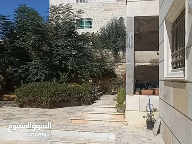 390m2 4 Bedrooms Townhouse for Sale in Amman Al Bnayyat