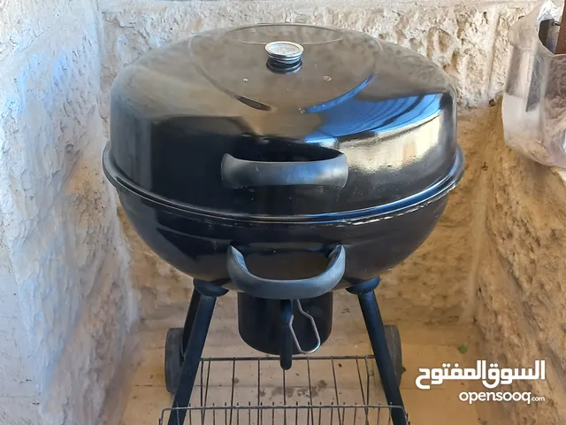 BBQ grill in excellent condition