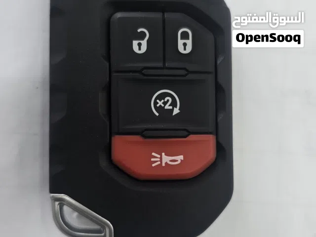 مفتاح جيب رانجلر موديلات 2018 إلى 2023. المفتاح بحالة ممتازة، وكأنه جديد تماماً، وتم الحفاظ عليه بعن