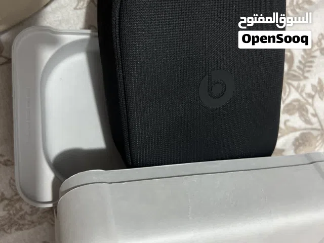 Beats solo 4 almost like new