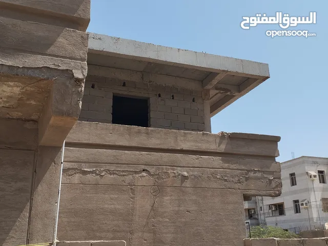 منزل طابقين للايجار طابق مفروش وطابق التشطيب عضم
