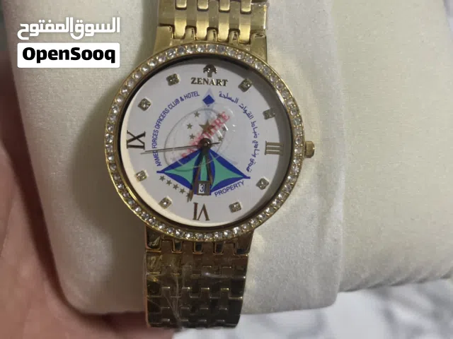 ساعة نادرة مطبوع عليها اسم نادي ظباط القوات المسلحة ابوظبي
