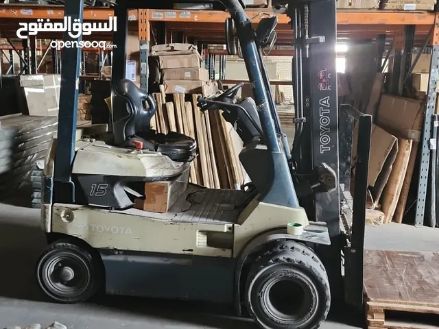 Toyota 4 Forklift Lift Equipments Muscat