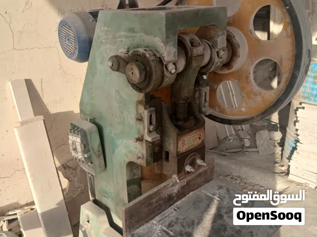 مكينة صناعة الحجر الصناعي