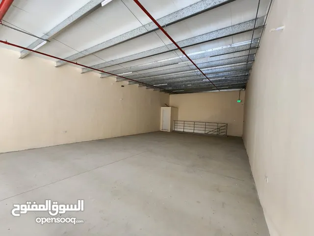 مستودع للإيجار السنوي بعجمان الصناعية يصلح جميع النشطات