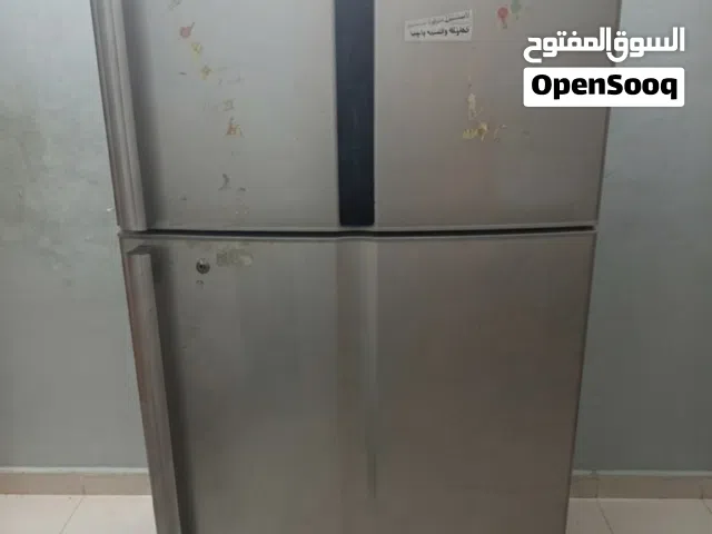 ثلاجة هيتاشي بحالة جيدة - موديل R-V610PUK3K