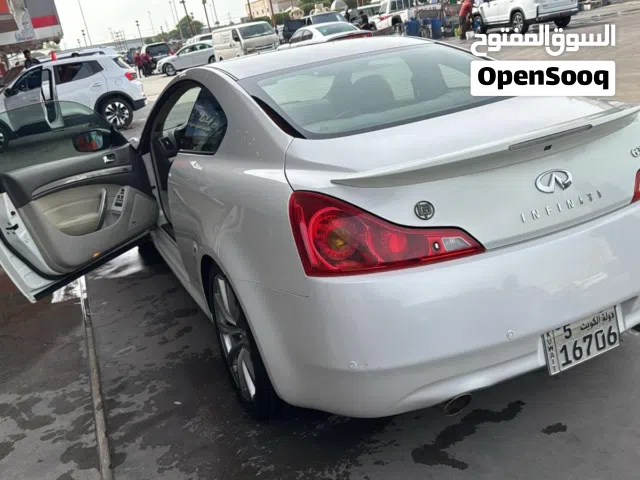 للبيع انفنتي G37s 2010