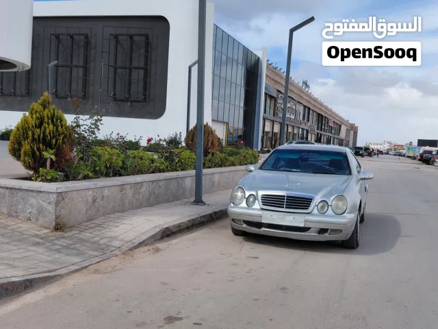 2002 مرسيدس بنز الفئة-CLK CLK 200