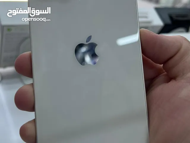 جهاز ايفون 14 عادي مستخدم نظيف جدا ولا خدش الجهاز حالة البطارية ممتازة