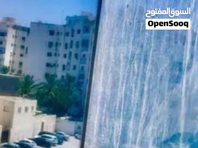 نبحث عن ممول لمشروع متوسط خاص بتنظيف الواجهات