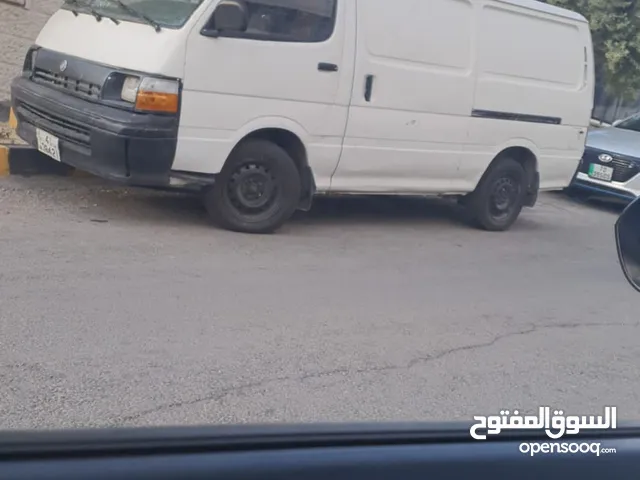 Used Toyota Hilux in Amman