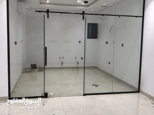 باب زجاج سيكوريت