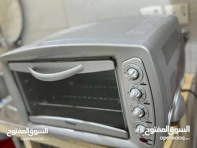 للبيع فرن كهرباء حجمه صغير بحالة جيدة