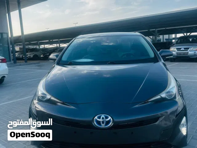 2017 تويوتا بريوس Prius