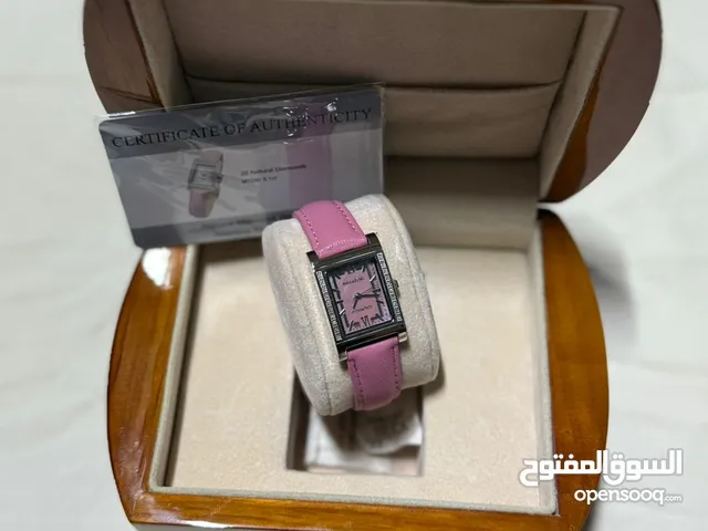 ساعة برياتور نسائية مرصعة بالألماس الأصلي 0.10 قيراط بحزام جلدي وردي وعرق اللؤلؤ