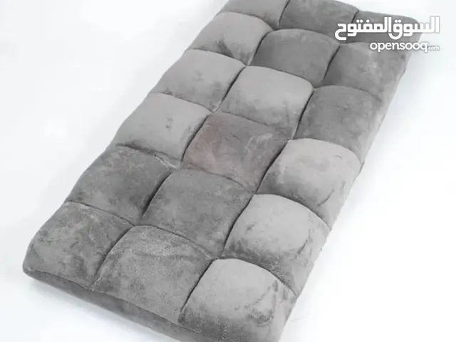 كرسي ارضي قابل للطي