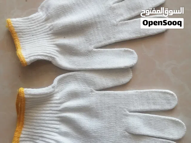 قفاز يد جميل ومريح وحلو وبعد الاستخدام يصير للغسيل اموره طيبه...