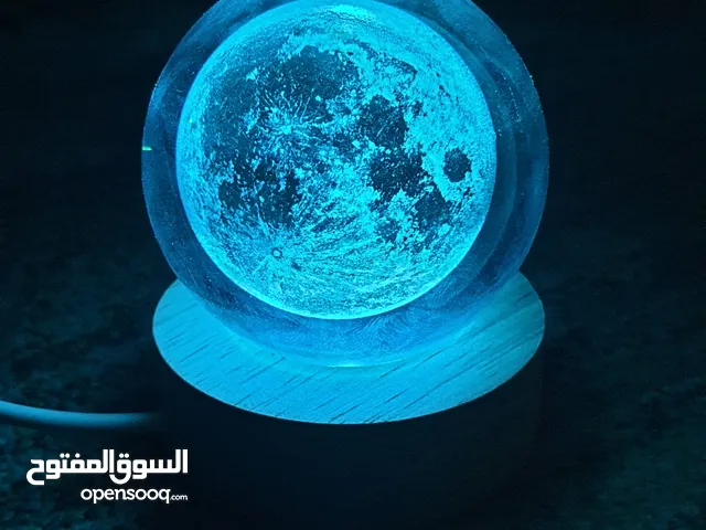 زينة قمر يتغير لونه
